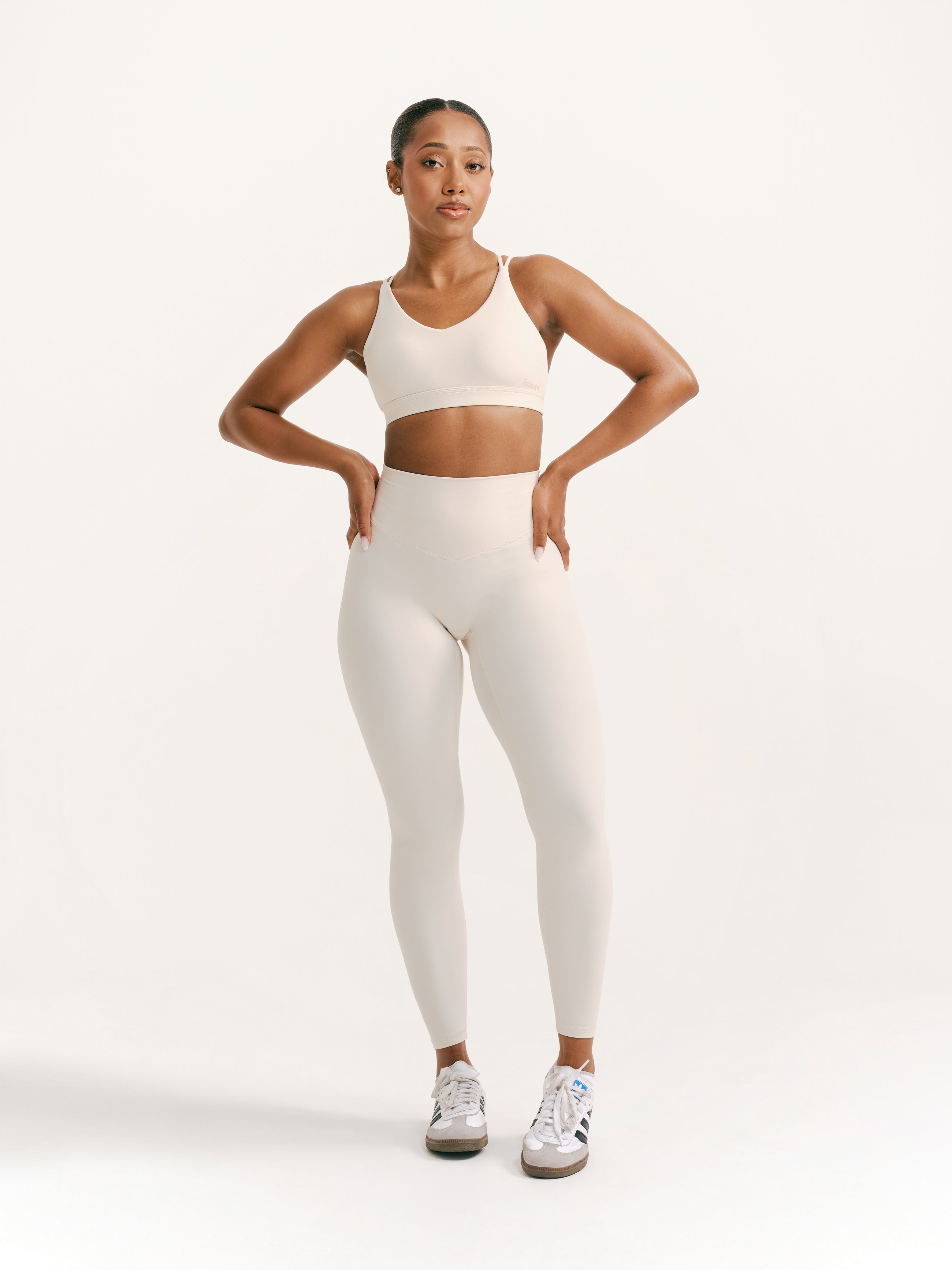 Signature Silhouette Leggings Beige